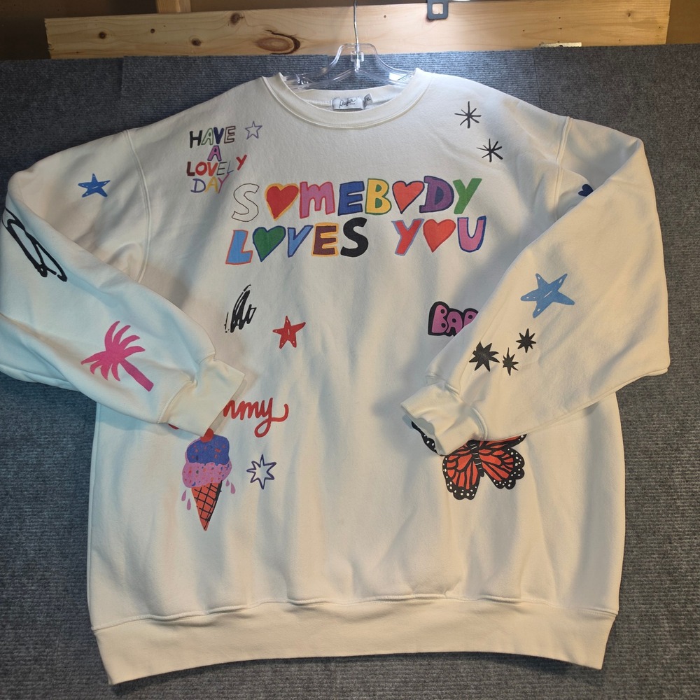 The Mayfair Group Sweatshirt Women L/XL White Good Somebody Loves You Graphic